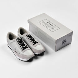 01 Point Sneakers (Grey)