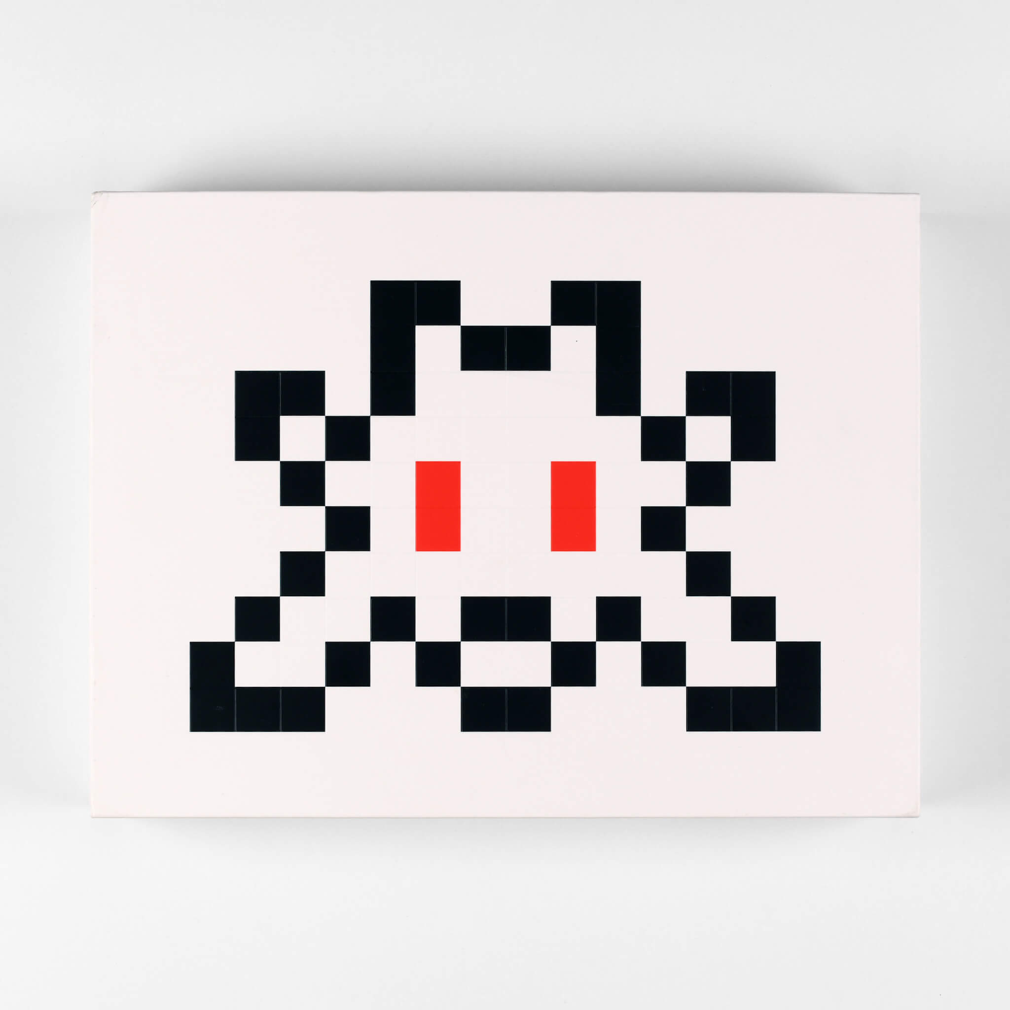 invader-3d-little-big-space-sculpture-vinyl