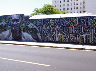 El-Mac-Retna-Estevan-Oriol-los-angeles-graffiti-man-hombre-pintura-street-art-urbain-2011-web