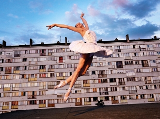 JR_Film_tribeca_festival_new_york_city_ballet_portrait_dune_generation_les_bosquets_montfermeil_clichy_art_ellis_island_lil_buck_8 JR_Film_tribeca_festival_new_york_city_ballet_portrait_dune_generation_les_bosquets_montfermeil_clichy_art_ellis_island_lil_buck_8