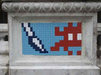 Space-invader-Paris-2011-painting-street-art-urbain-web Space-invader-Paris-2011-painting-street-art-urbain-web